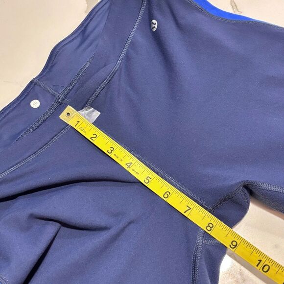 Lululemon Run Pace Crop Capris Workout Leggings 2012-2014 Blue Side Stripe 10 - Picture 13 of 15